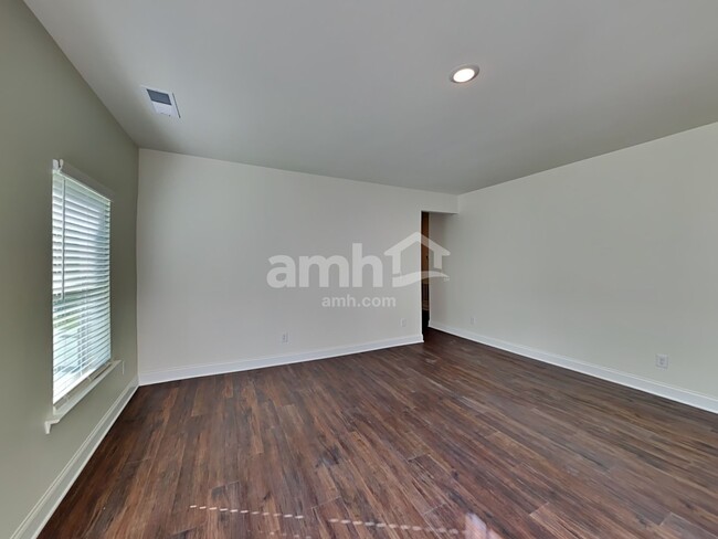 Building Photo - 269 Pecan Dr