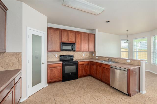 Building Photo - 109 Cliffbrook Dr