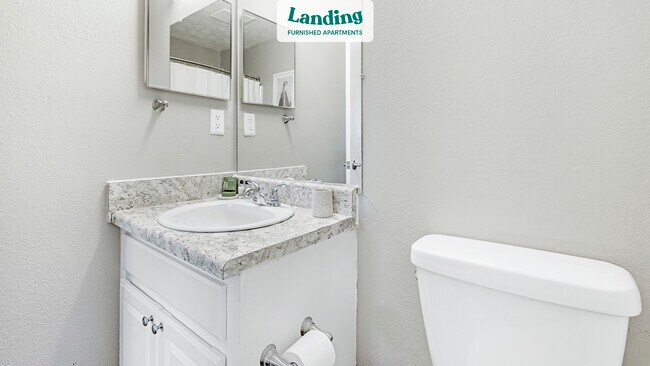 Building Photo - 3600 Park Lake Ln