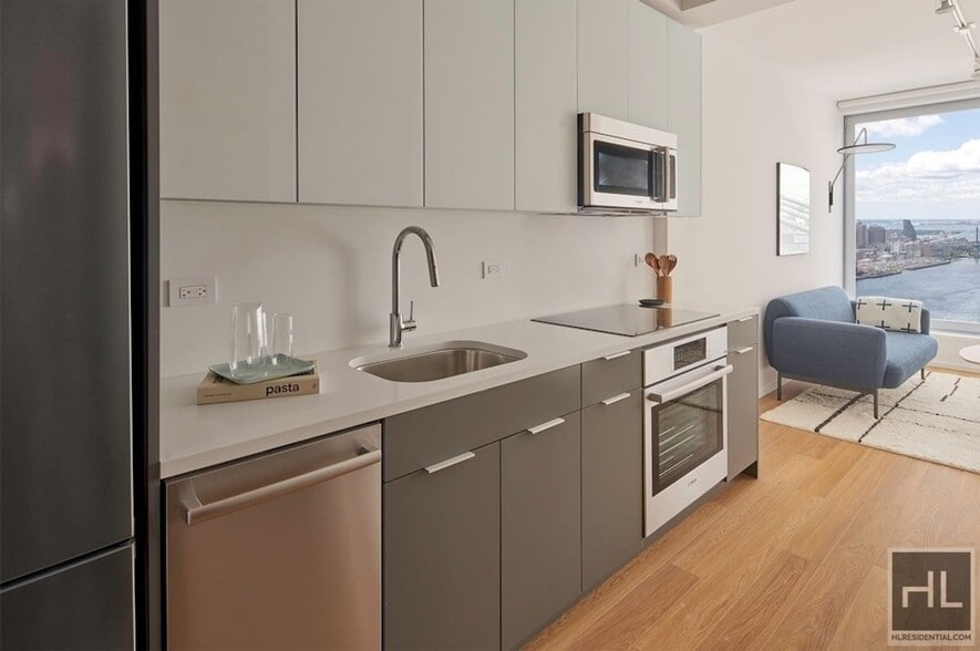 Building Photo - 5 S 5th St