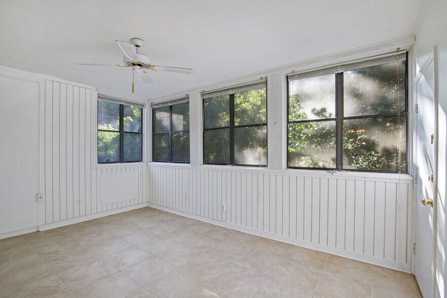 Building Photo - 93 La Rue Pl NW