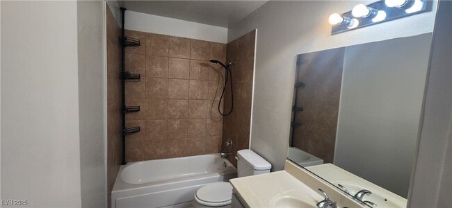 Building Photo - 825 Rock Springs Dr