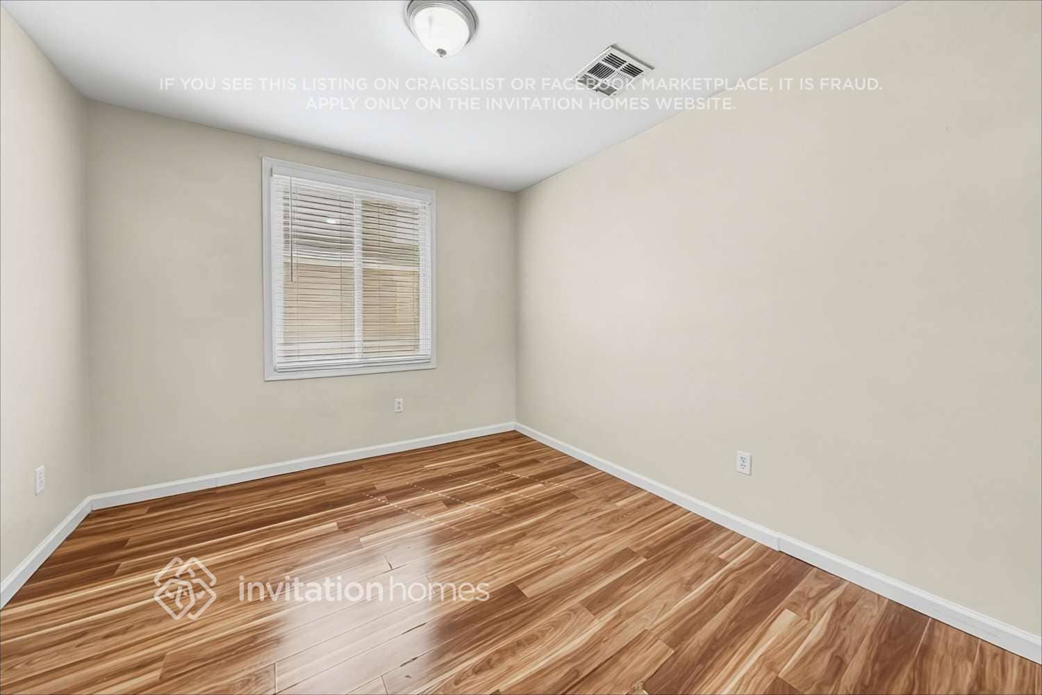 Building Photo - 4084 E Windsor Dr