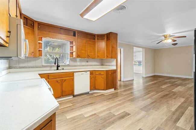 Building Photo - 24242 Cortez Blvd