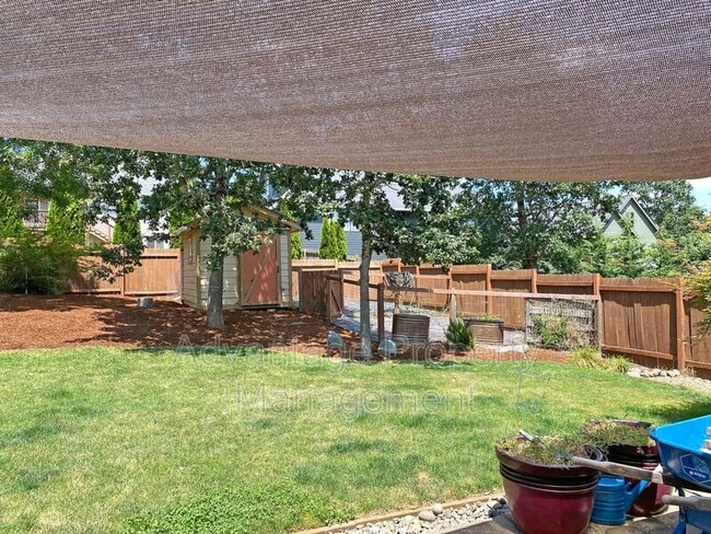 Building Photo - 2107 NW Grace Ave