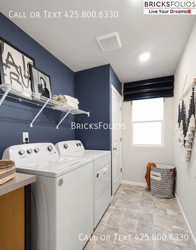Building Photo - Soothing Retreat in Stunning Bremerton