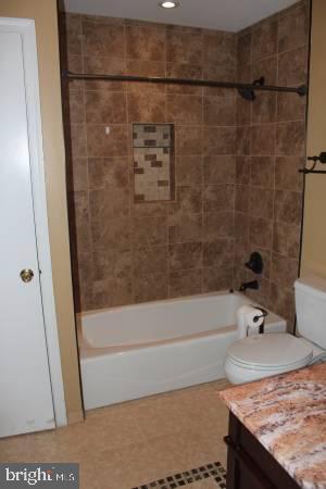 Building Photo - 13493 Higgs Ct