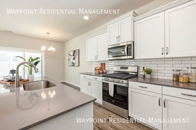 Building Photo - 5316 S Redeken Pl