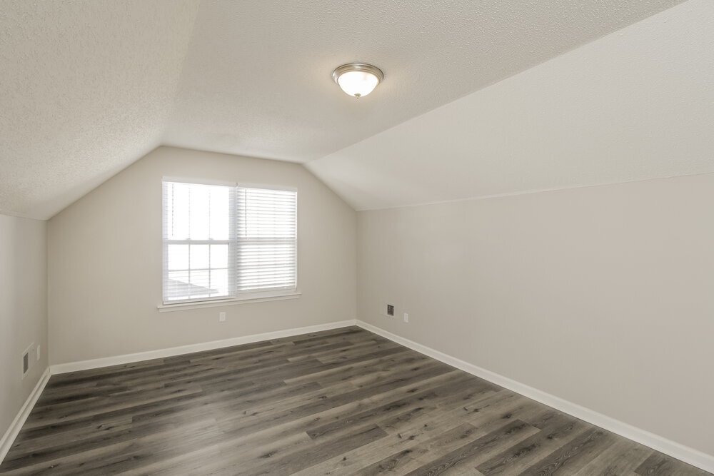 Building Photo - 15252 Eric Kyle Dr