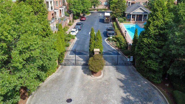 Building Photo - 2300 Peachford Rd