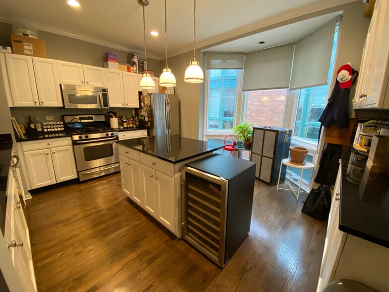 Building Photo - 2700 N Seminary Ave