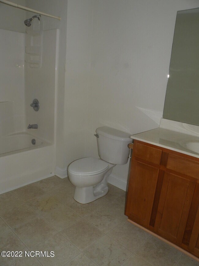 Building Photo - 104 Heather Glenn Cir