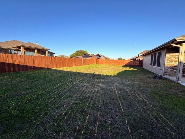 Building Photo - 6401 Alabaster Dr