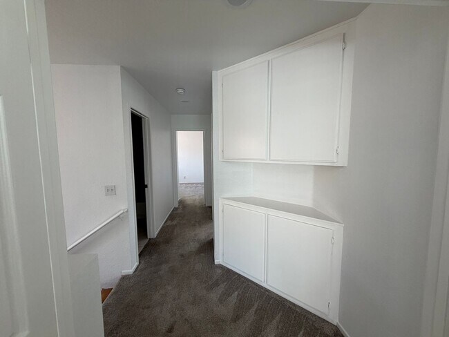 Building Photo - Beautiful 3 bed/3 bath In San Clemente
