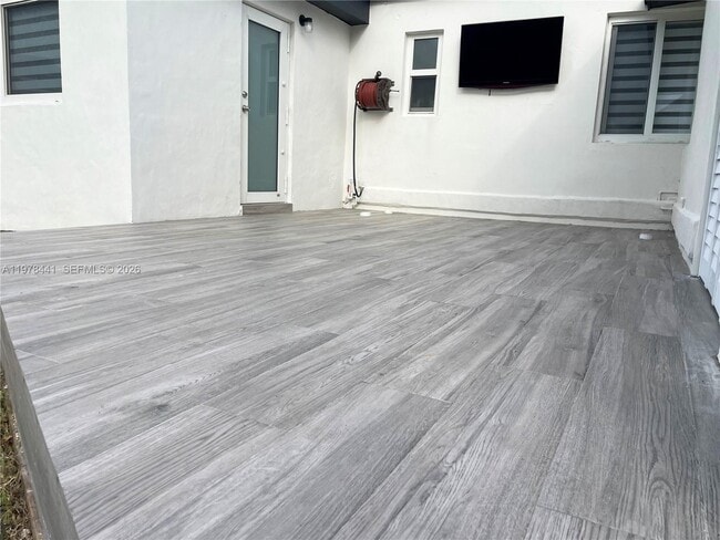 Building Photo - 170 SW 63rd Ct