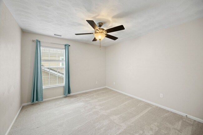 Building Photo - 5543 Botanical Dr