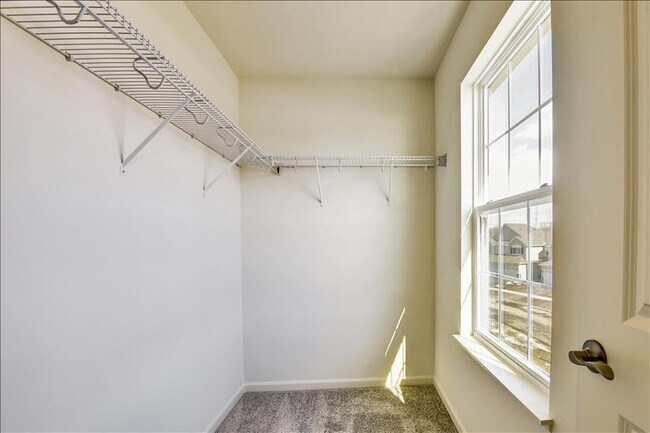 Building Photo - 1749 Carlstedt Dr