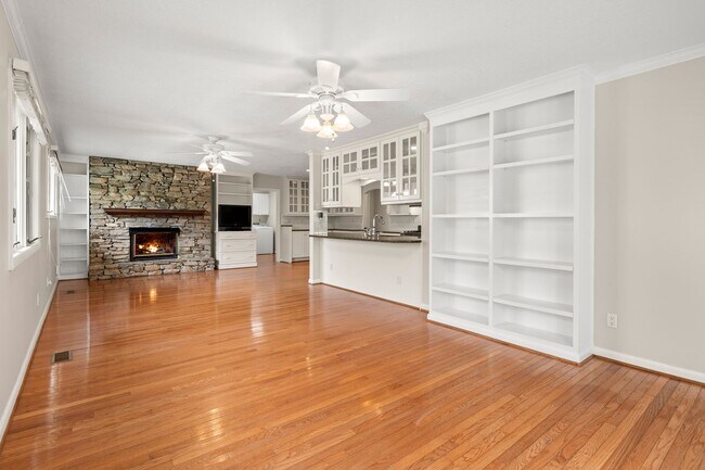 Building Photo - 119 W Chippendale Dr