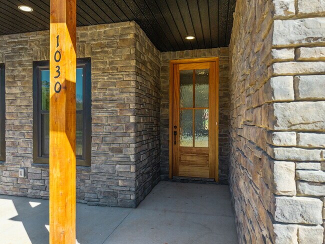 Building Photo - 1030 Gibson Rd
