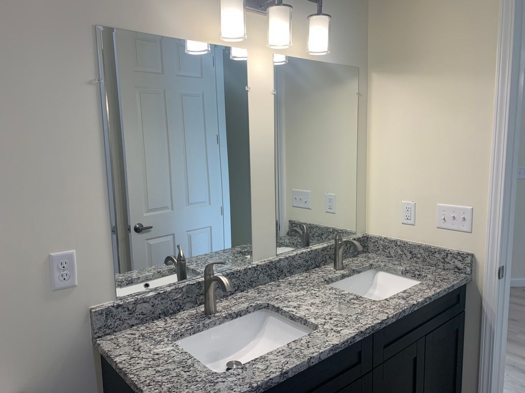 Building Photo - 5871 Collins Rd