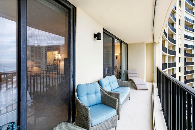 Building Photo - 300 Ocean Trail Way