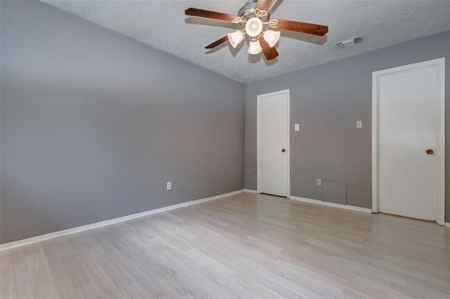Building Photo - 7659 Winkle Wood Ln