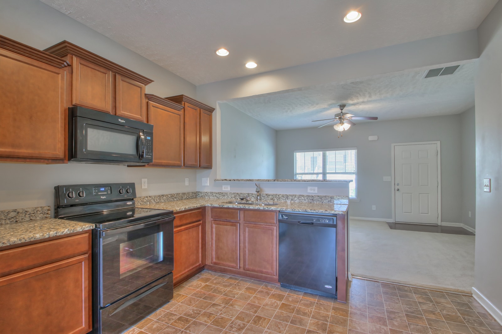 Kitchen - 1514 Sprucedale Dr