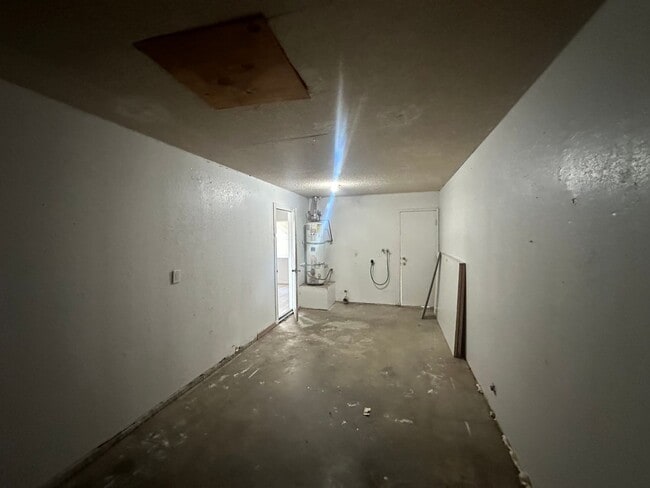 Building Photo - 12238 Kiowa Rd