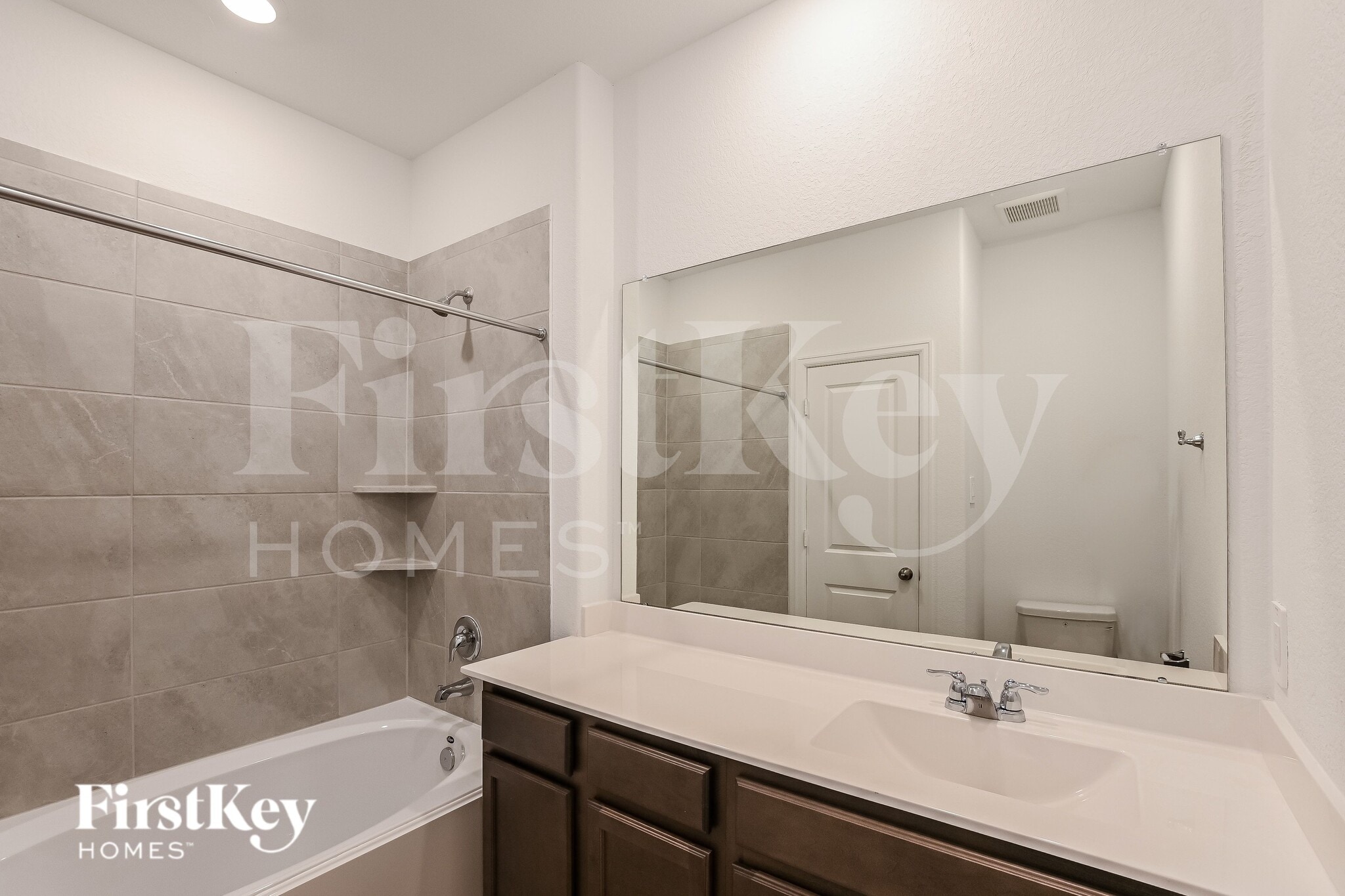 Building Photo - 18435 Summit Ranch Dr
