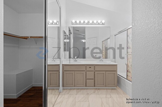 Building Photo - 741 Glencreek Dr