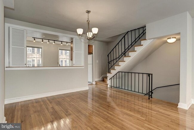 Building Photo - 2531 Queen Annes Ln NW