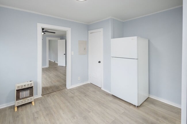 Building Photo - 911 Ray St