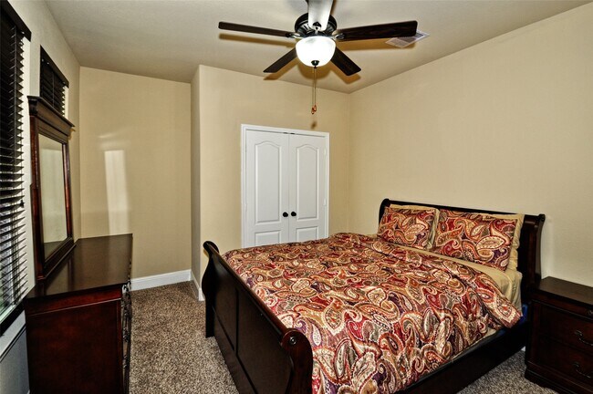 Building Photo - 17519 Murrayfield Ct
