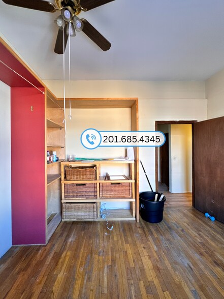 Building Photo - 337 Washington St