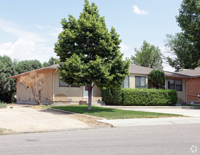 Building Photo - 1411-1434 Anita St