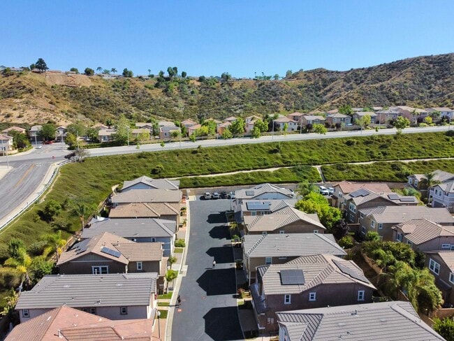 Building Photo - 28225 Clementine Dr