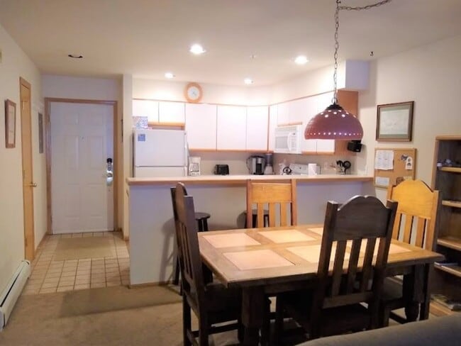 Building Photo - Monthly Rental- Cinnamon Ridge 123