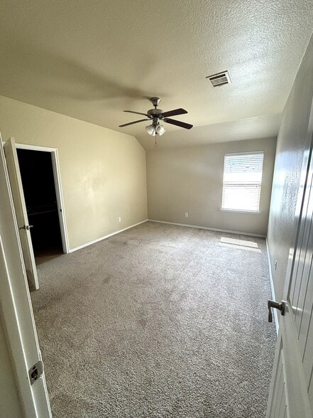 Building Photo - 9717 Sand Trap Dr