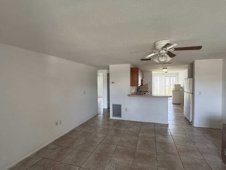 Building Photo - 7825 40th Avenue Dr W