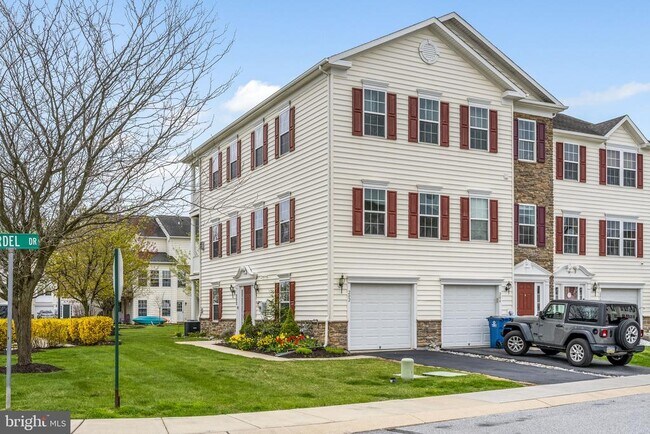 Primary Photo - 202 Bardel Dr