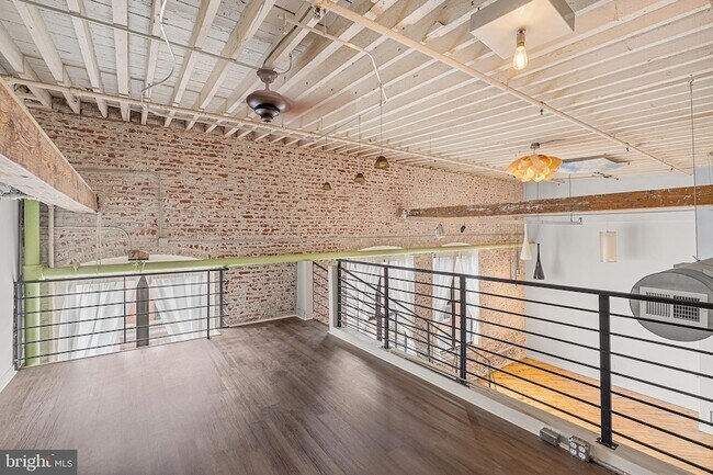Building Photo - 428-40 N 13th St