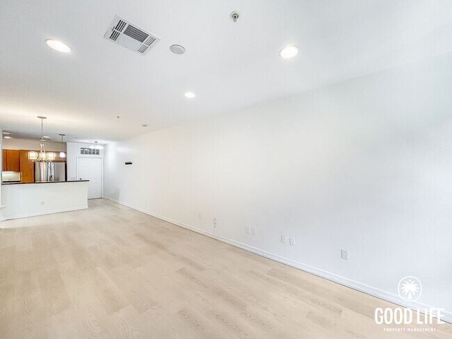 Building Photo - 1465 C St