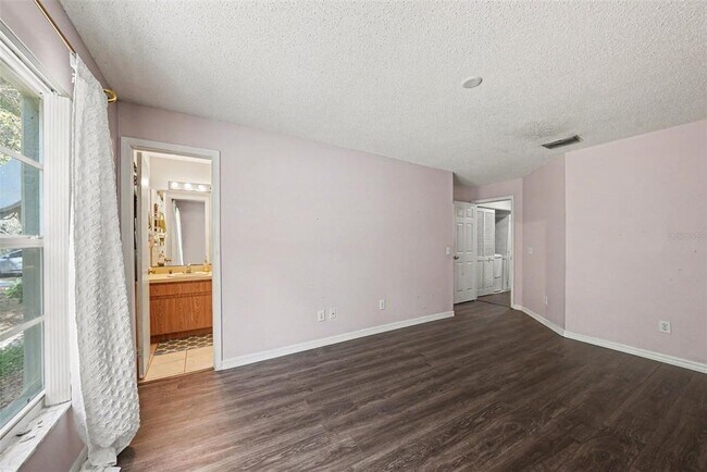 Building Photo - 1817 Coyote Pl