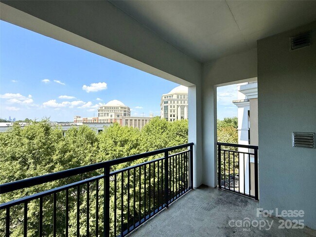 Building Photo - 4625 Piedmont Row Dr