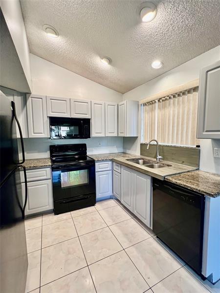 Building Photo - 2239 Discovery Cir W