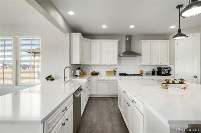 Building Photo - 9021 Swan River St