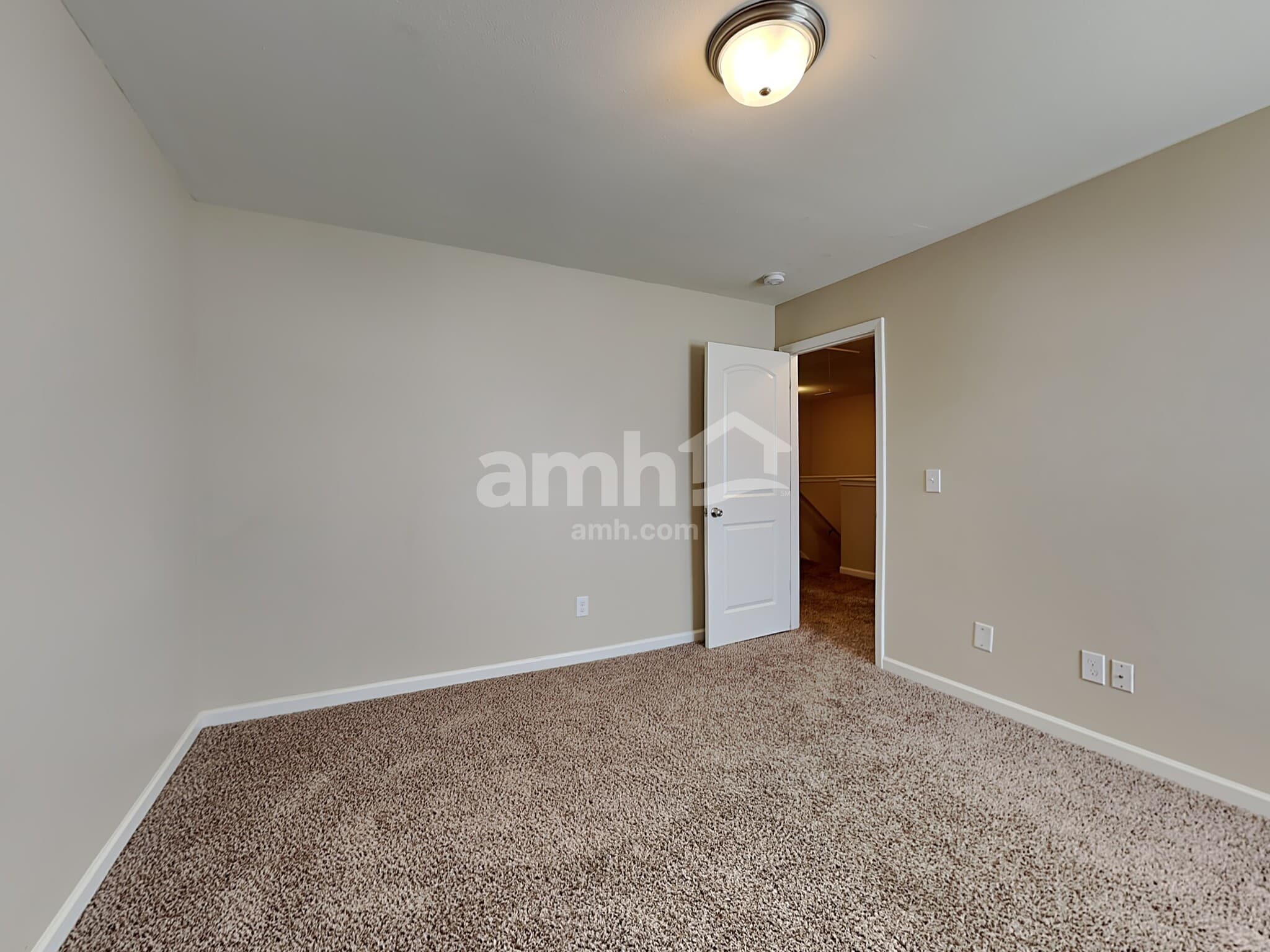 Building Photo - 5963 Odenton Ln