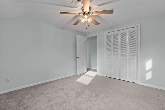 Building Photo - NEW RENTAL ALERT: Beautiful 4-Bed Home in Hampton — Available NOW!