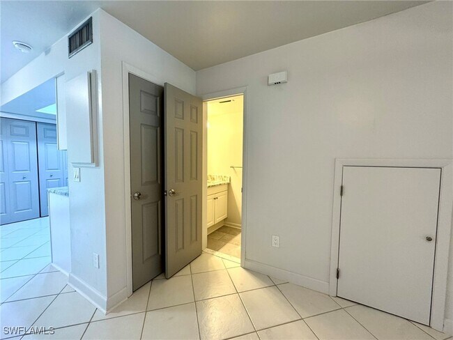 Building Photo - 16080 Dublin Cir