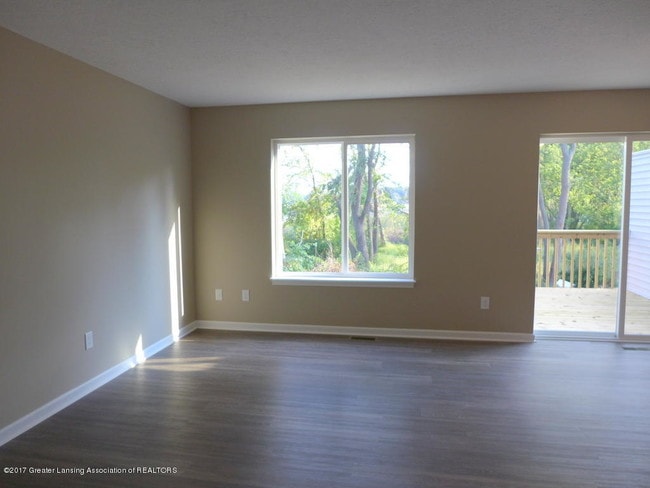 Building Photo - 5832 Outer Dr